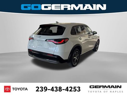 Used 2023 Honda HR-V EX-L image 8