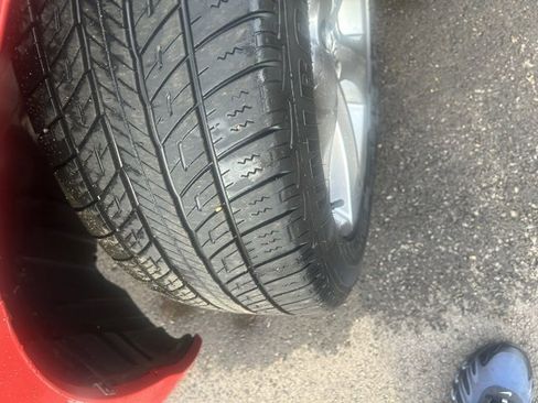 Used 2011 Toyota Venza Limited w/ Comfort Pkg image 4