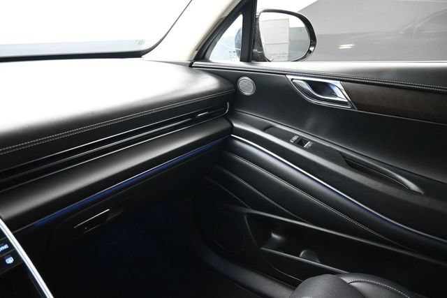 Used 2024 Genesis GV80 2.5T AWD/4WD image 9
