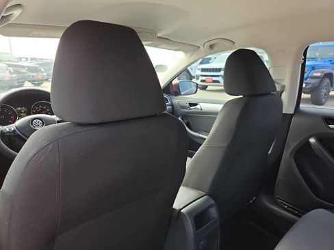 Used 2017 Volkswagen Jetta S FWD image 10