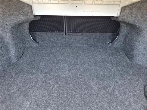 Used 2016 Toyota Camry SE FWD image 5