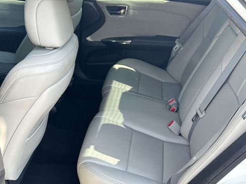 Used 2013 Toyota Avalon Limited FWD image 20