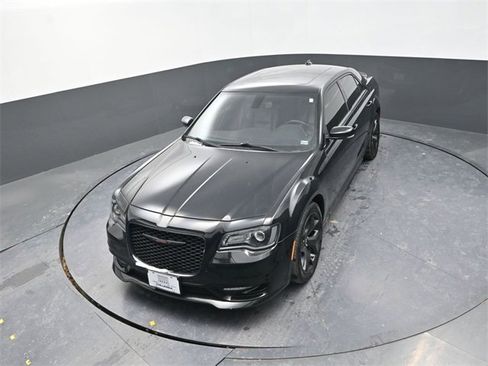 Used 2021 Chrysler 300 S w/ S Model Appearance Package image 11
