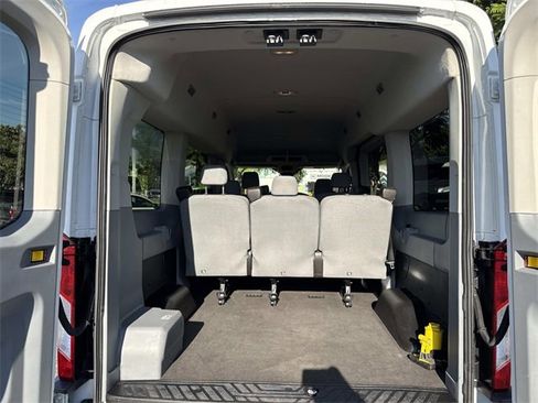 Used 2015 Ford Transit 150 XLT image 18
