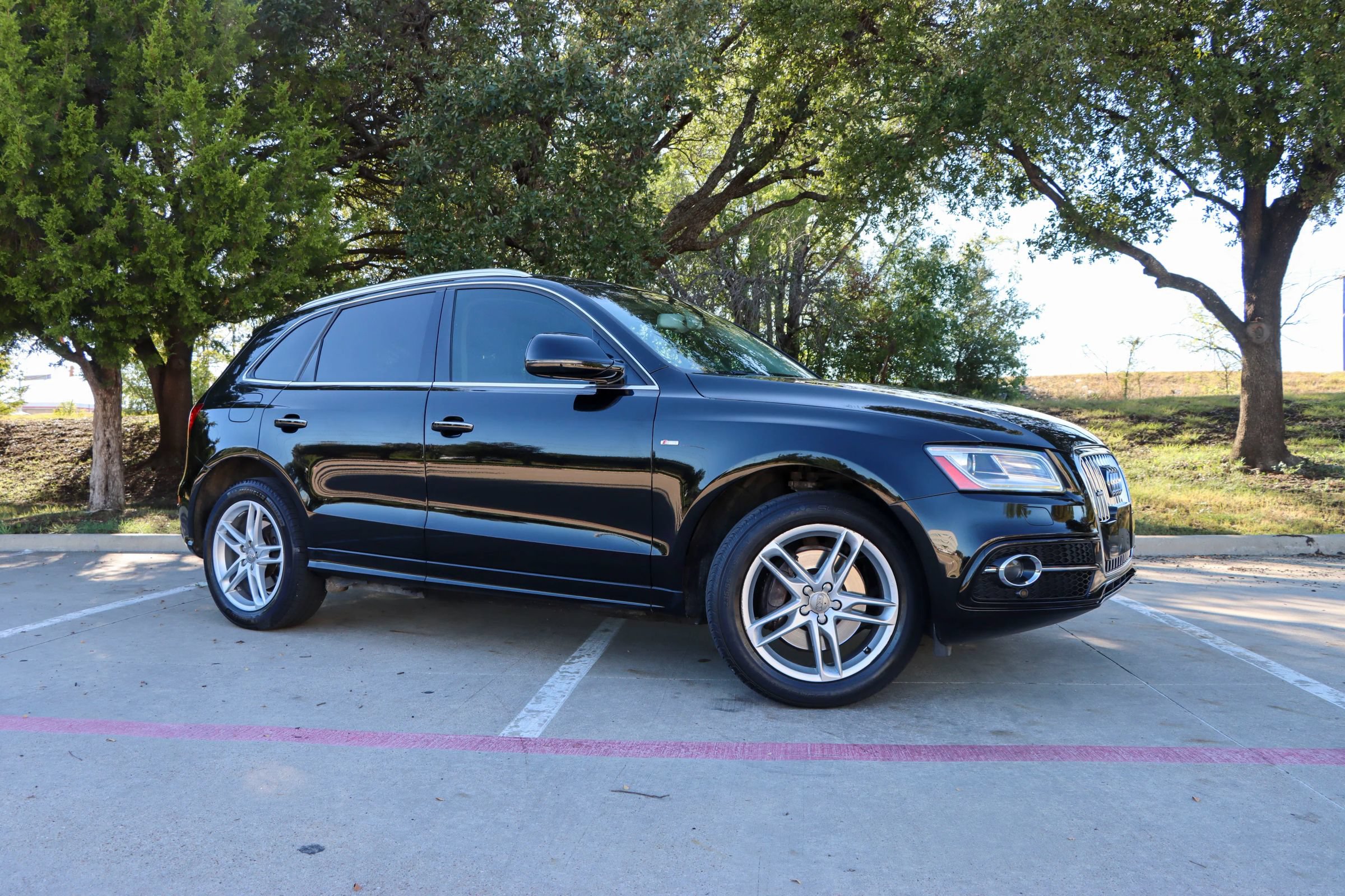 Used 2015 Audi Q5 3.0T Premium Plus w/ Technology Package AWD/4WD image 1