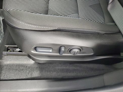 New 2027 Chevrolet Bolt LT w/ Comfort Package FWD image 27