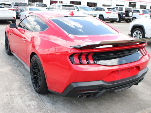 Used 2024 Ford Mustang GT RWD image 8