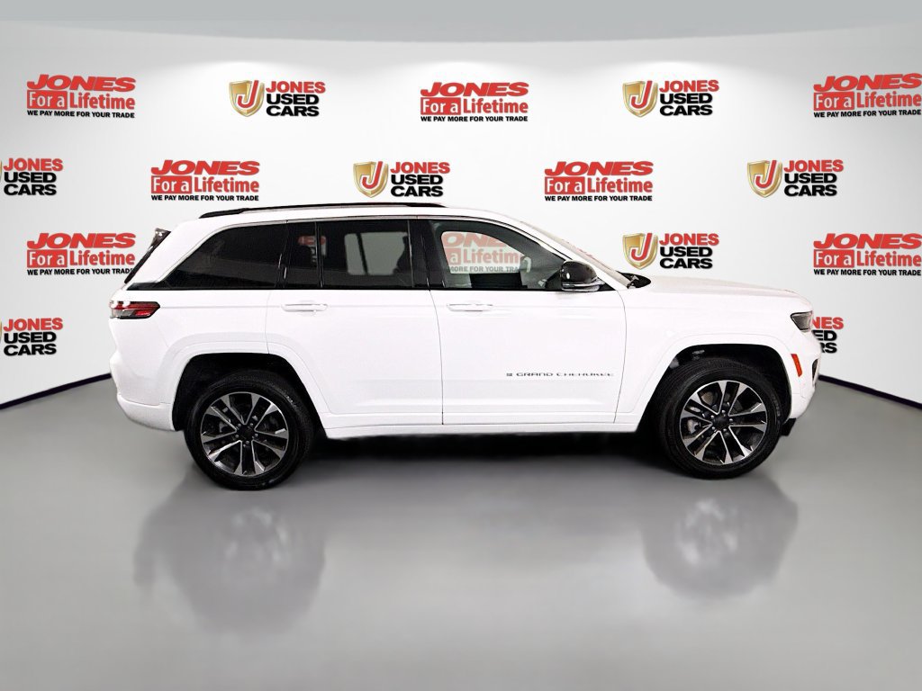 Used 2023 Jeep Grand Cherokee Overland w/ Advanced Protech Group III AWD/4WD image 19