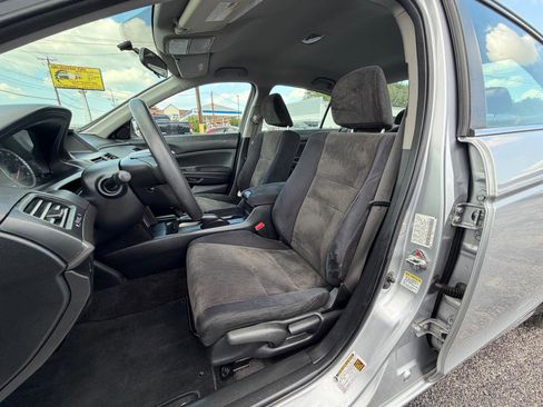 Used 2010 Honda Accord LX image 10
