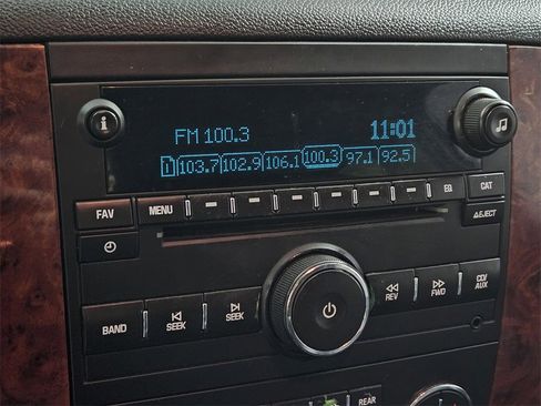 Used 2012 Chevrolet Suburban LT w/ Texas Edition image 19