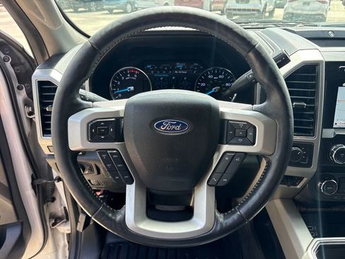 Used 2019 Ford F250 Lariat w/ Lariat Ultimate Package AWD/4WD image 18