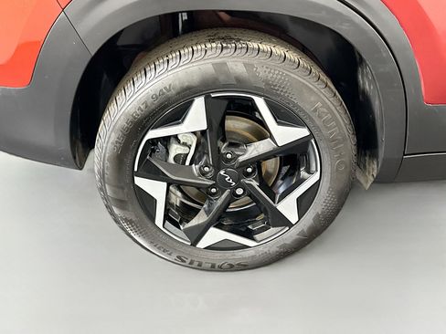 Used 2025 Kia Seltos S image 33