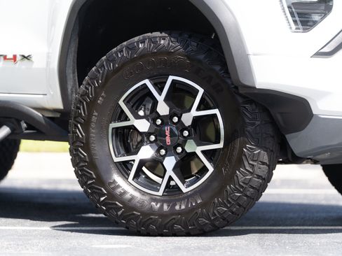 Used 2024 GMC Canyon AT4X AWD/4WD image 44