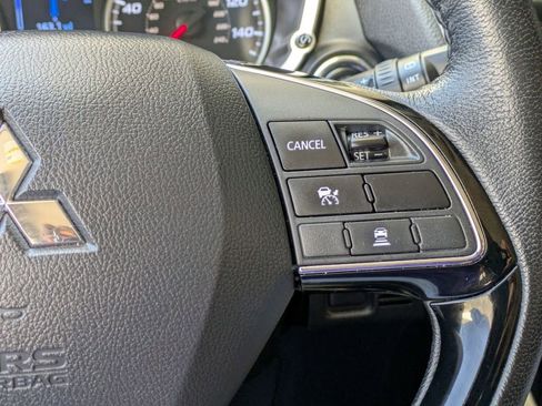 Used 2025 Mitsubishi Eclipse Cross AWD image 21