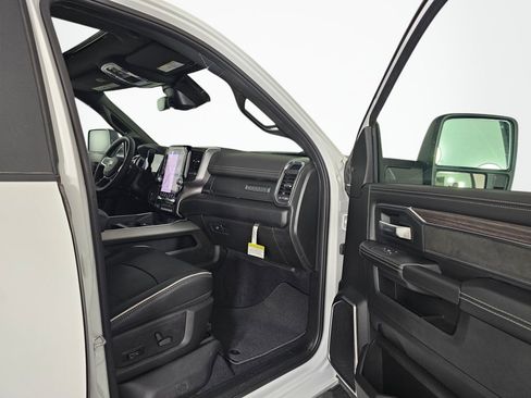 New 2026 RAM 2500 Laramie w/ Night Edition AWD/4WD image 38
