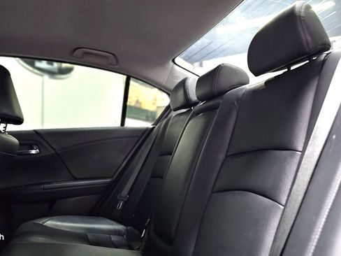 Used 2015 Honda Accord EX-L image 38