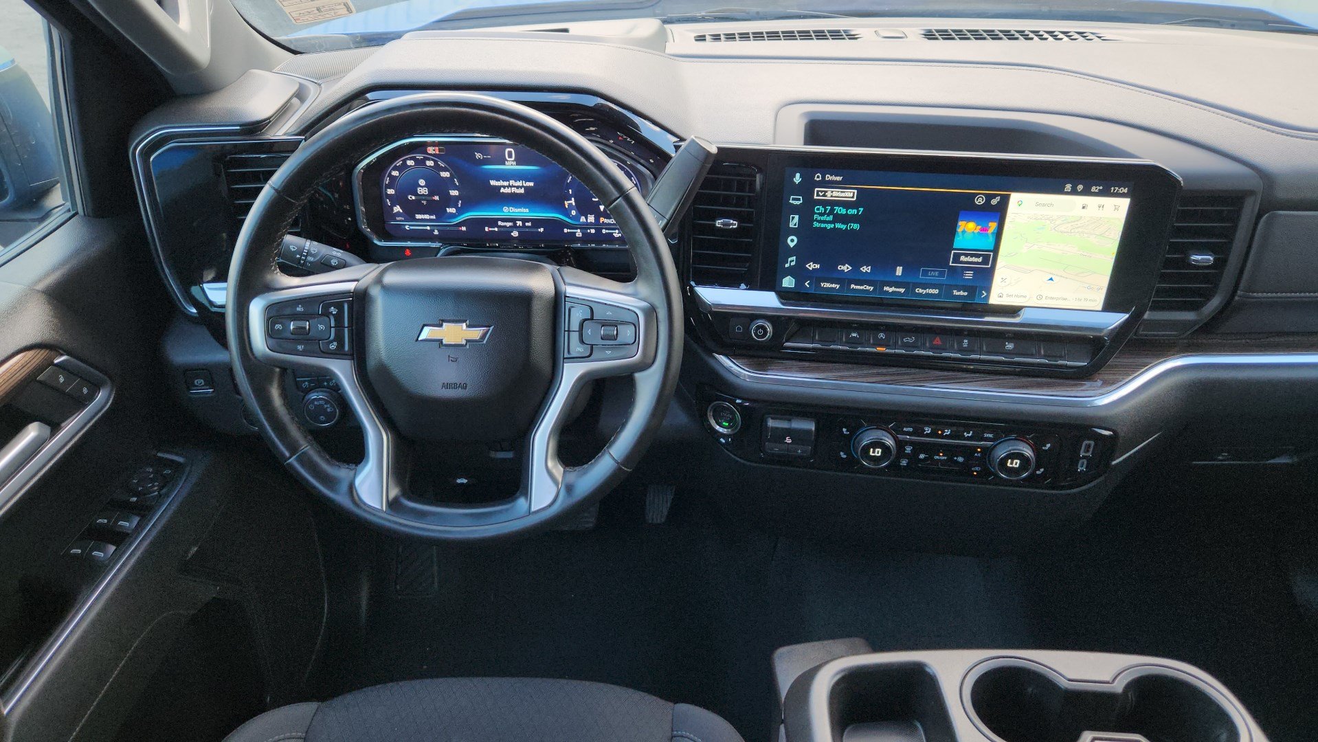 Used 2025 Chevrolet Silverado 1500 LT AWD/4WD image 19