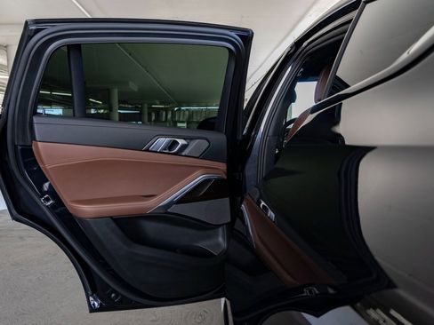 Certified 2025 BMW X6 xDrive40i image 22