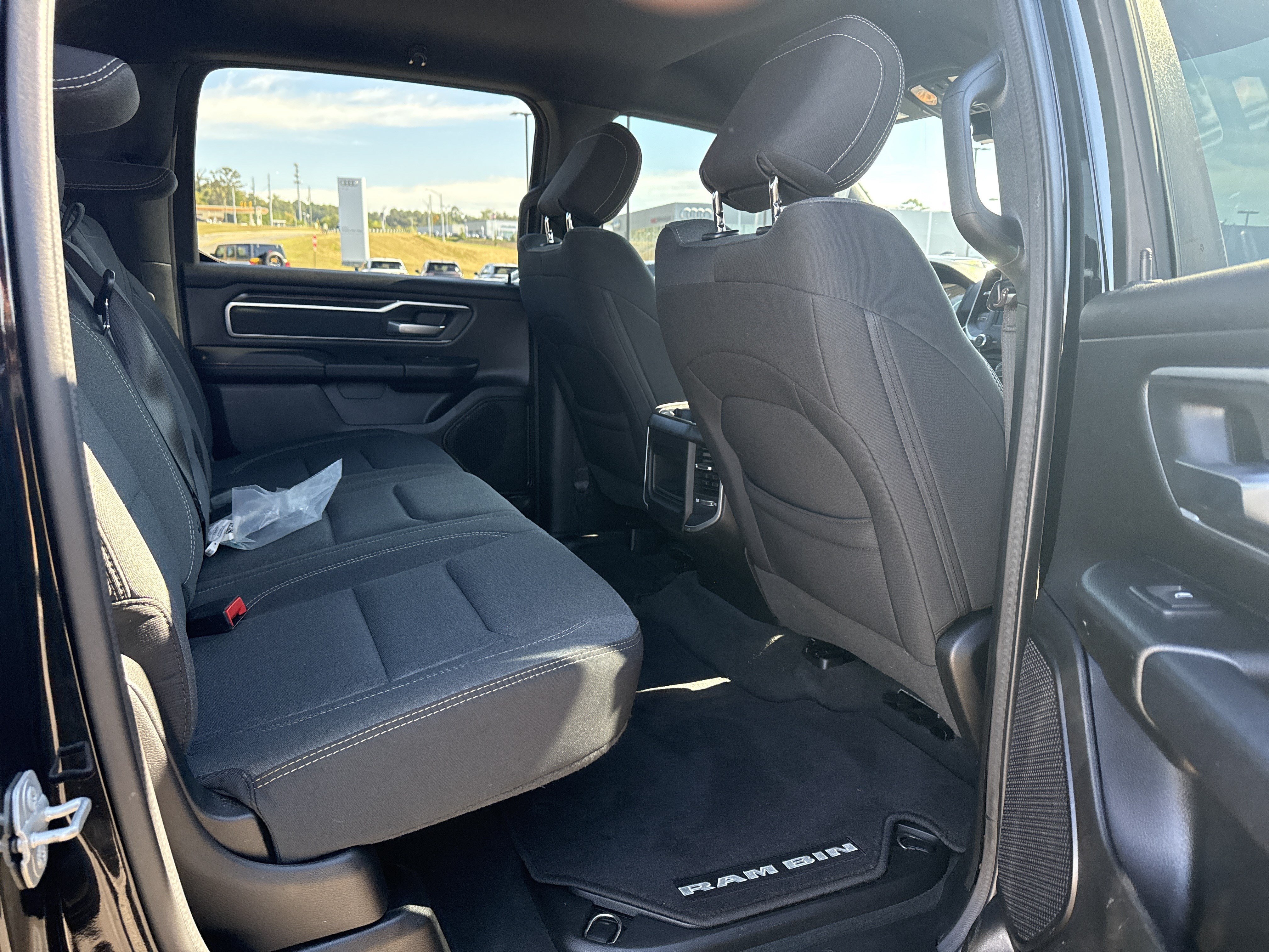 Used 2022 RAM 1500 Big Horn AWD/4WD image 15