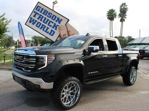 Used 2022 GMC Sierra 1500 SLT w/ SLT Premium Plus Package AWD/4WD image 1