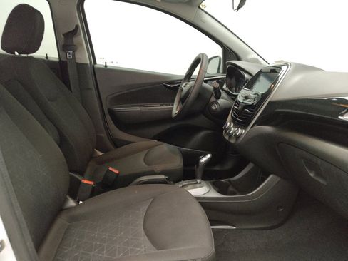 Used 2019 Chevrolet Spark LT image 21