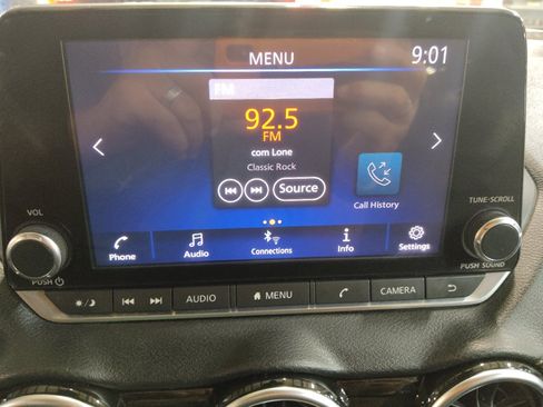 Used 2020 Nissan Sentra SV FWD image 25