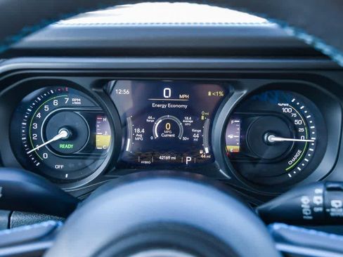 Used 2024 Jeep Wrangler Unlimited Rubicon 4xe image 28