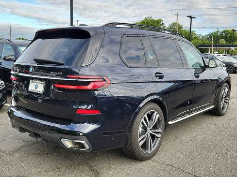 Certified 2024 BMW X7 xDrive40i w/ M Sport Package AWD/4WD image 6