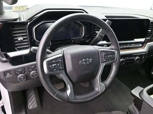 Used 2026 Chevrolet Silverado 1500 RST AWD/4WD image 23