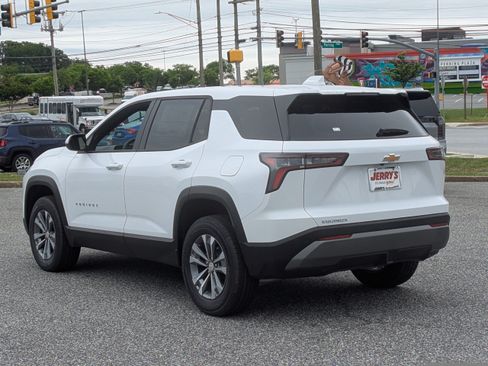 New 2026 Chevrolet Equinox LT FWD image 5