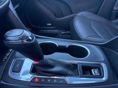 Used 2020 Chevrolet Equinox Premier image 19