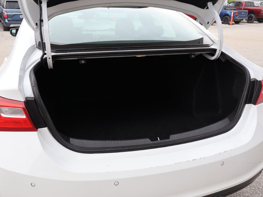 Used 2024 Chevrolet Malibu LT FWD image 15