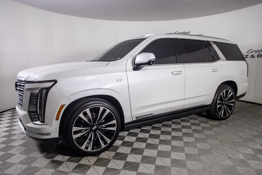 Used 2025 Cadillac Escalade Premium Luxury Platinum w/ LPO, Floor Liner Package AWD/4WD image 10