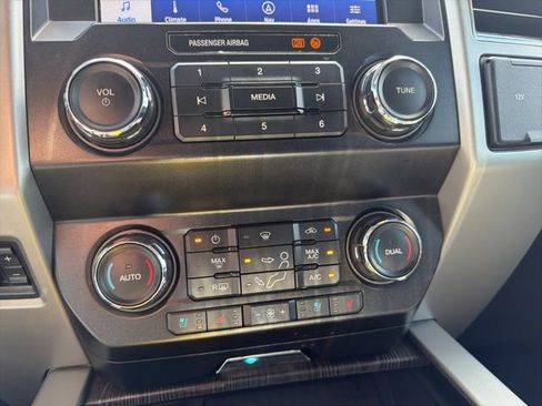 Used 2020 Ford F350 Lariat w/ Lariat Ultimate Package image 15