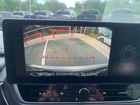 Used 2024 Nissan Altima 2.5 SR w/ SR Premium Package FWD image 16
