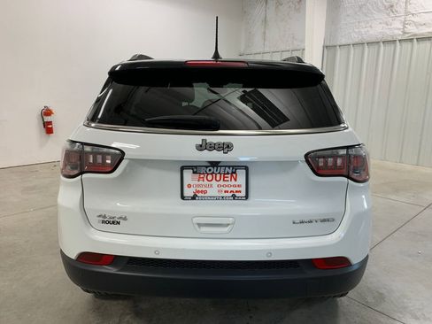 Used 2025 Jeep Compass Limited AWD/4WD image 23