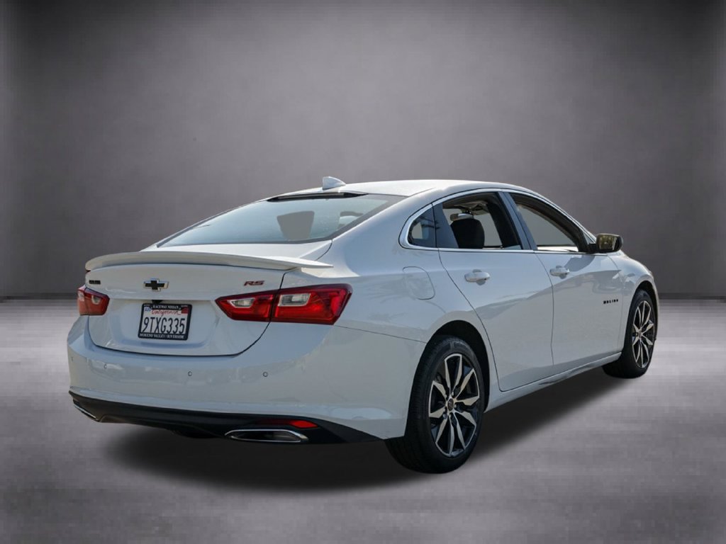 Used 2025 Chevrolet Malibu RS FWD image 4