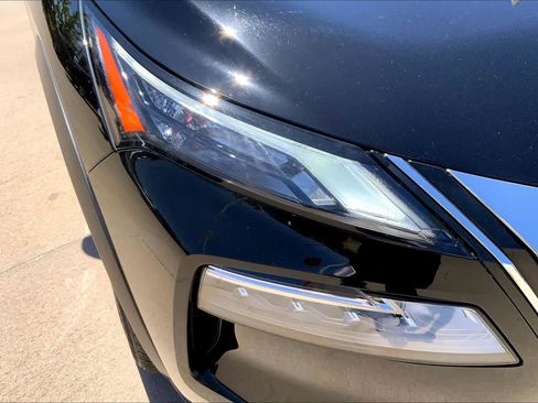 Used 2023 Nissan Rogue SV AWD/4WD image 26