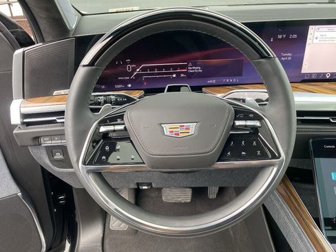 Used 2026 Cadillac Escalade Platinum Sport AWD/4WD image 11