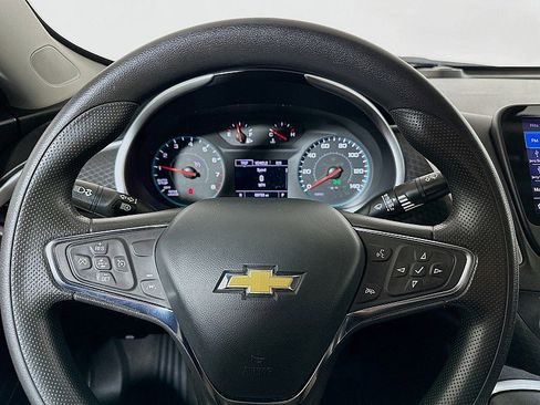 Used 2023 Chevrolet Malibu LT image 12