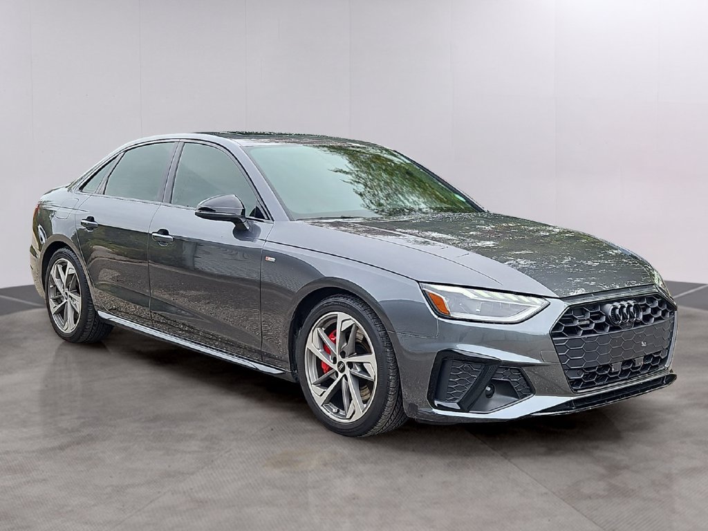 Used 2022 Audi A4 2.0T Premium Plus w/ Premium Plus Package AWD/4WD image 3