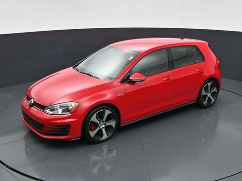 Used 2016 Volkswagen Golf 4-Door FWD image 35