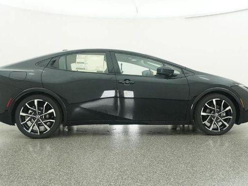 New 2026 Toyota Prius Plug-In Hybrid FWD image 67