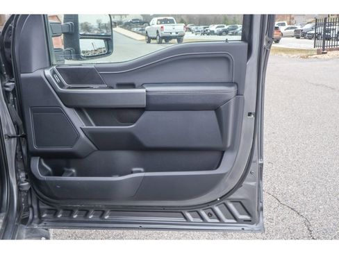 Used 2022 Ford F150 XLT w/ Equipment Group 302A High image 12