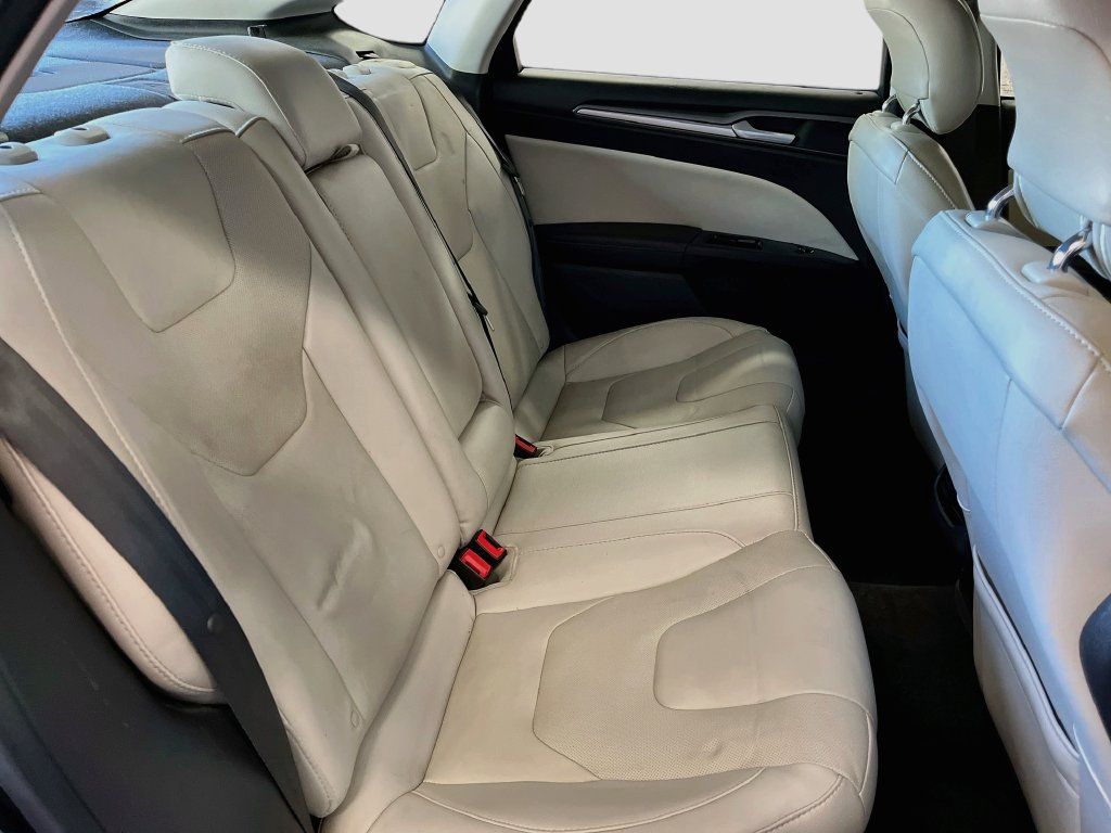 Used 2015 Ford Fusion Titanium FWD image 28