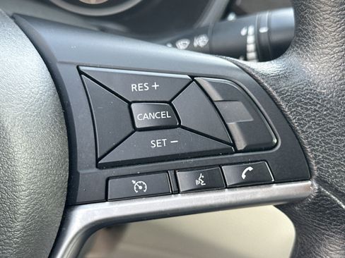 Used 2024 Nissan Altima 2.5 SV FWD image 25