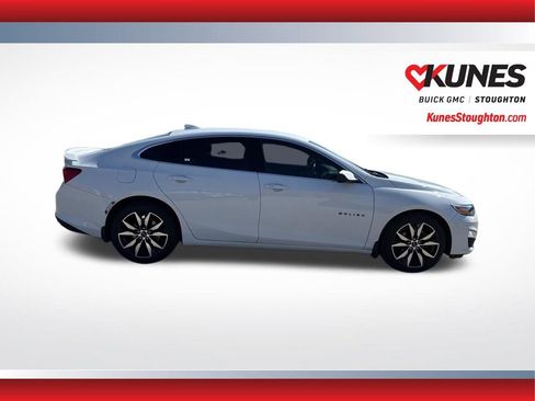 Used 2022 Chevrolet Malibu RS image 11