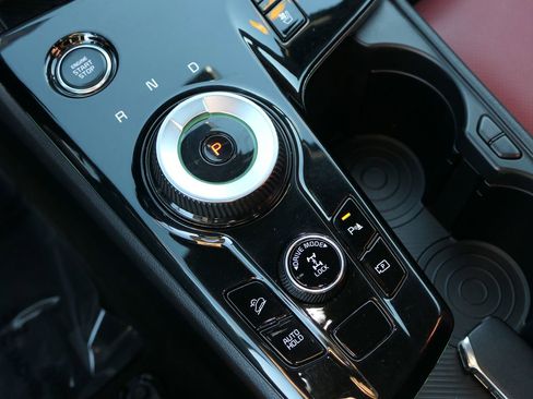 Used 2023 Kia Sportage SX Prestige image 22