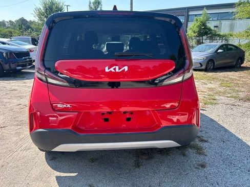 Certified 2024 Kia Soul LX FWD image 4