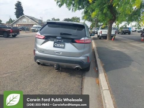 Used 2022 Ford Edge Titanium AWD/4WD image 6